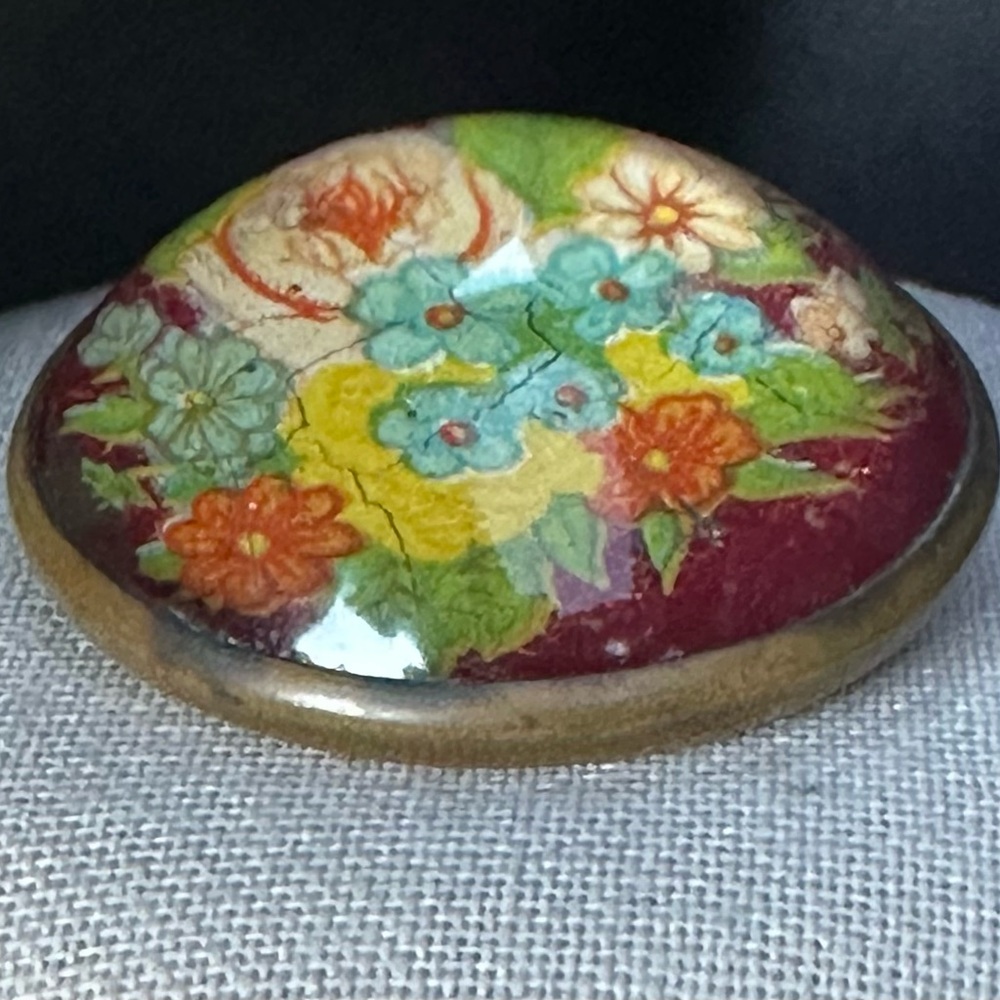 Rare Glass dome red floral brooch bronze tone metal base vintage beauty - Picture 7 of 8